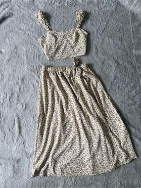 SHEIN Cream Floral Two Piece Set